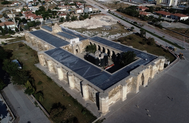 Türk konukseverliğinin simgesi: Kervansaraylar